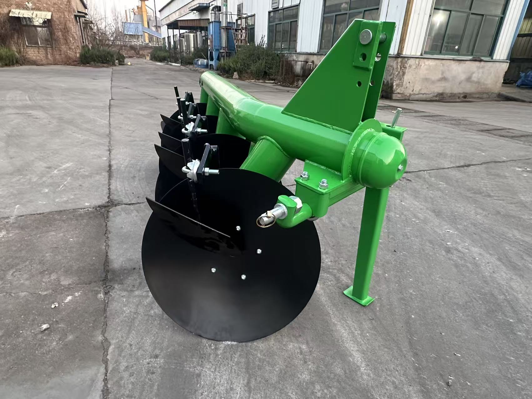 1lyx-430 Pług tarczowy Maszyny – Farming Agriculture recenzja i cena
